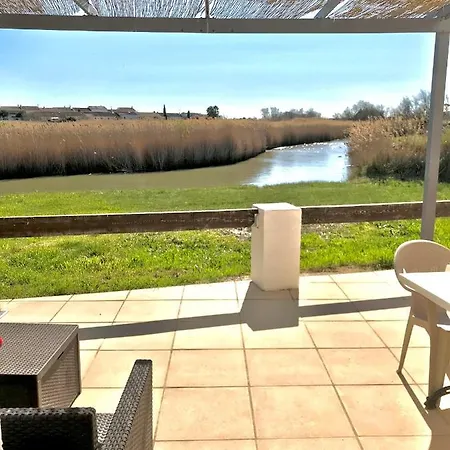 Le Maset En Camargue 2* Σαιντ-Μαρί-ντε-λα-Μερ